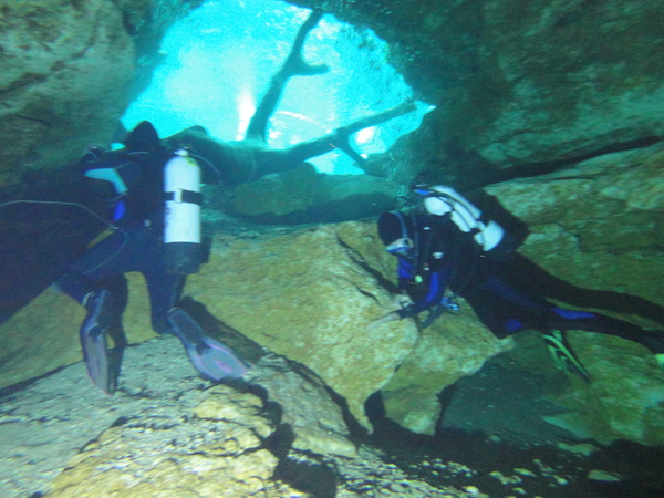 Dayo Scuba Center LLC, Orlando Florida www.dayo.com