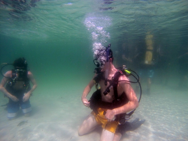 Dayo Scuba Center LLC, Orlando Florida www.dayo.com