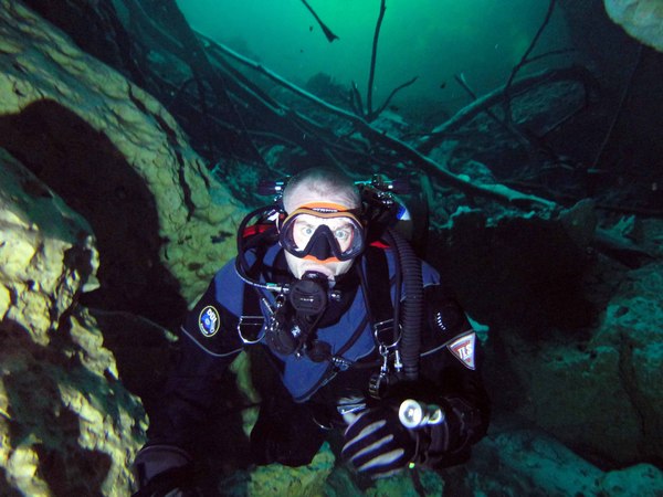 Dayo Scuba Center LLC, Orlando Florida www.dayo.com