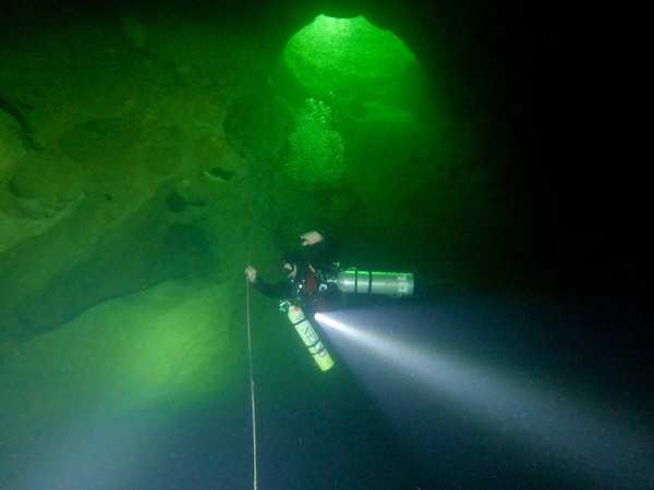 Dayo Scuba Center LLC, Orlando Florida www.dayo.com