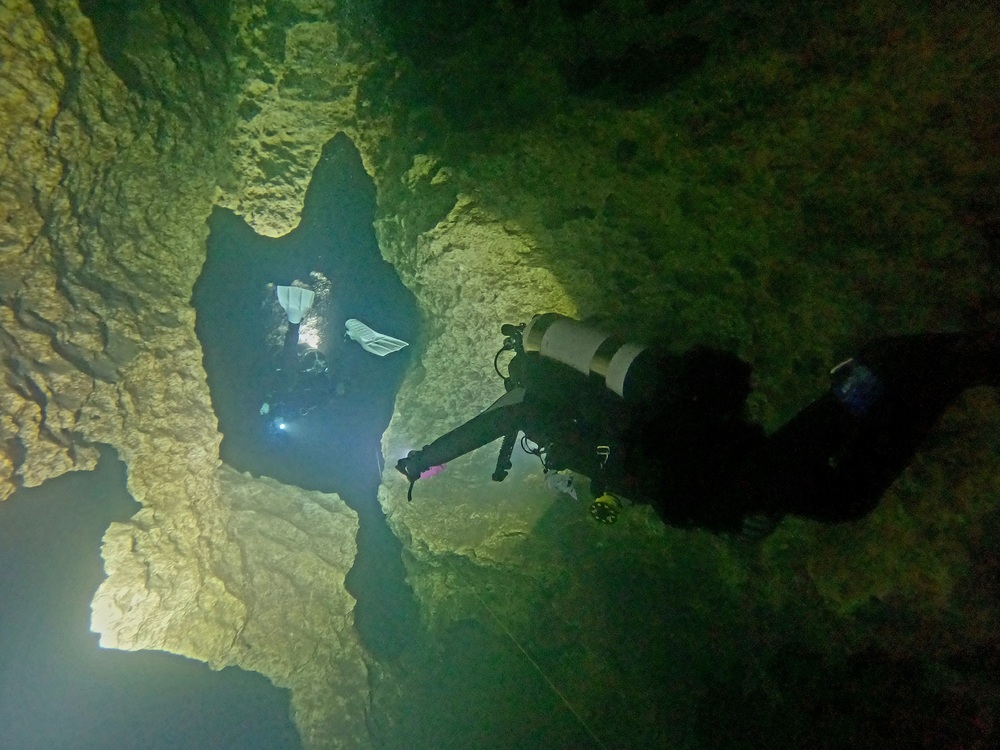 Dayo Scuba Center LLC, Orlando Florida www.dayo.com