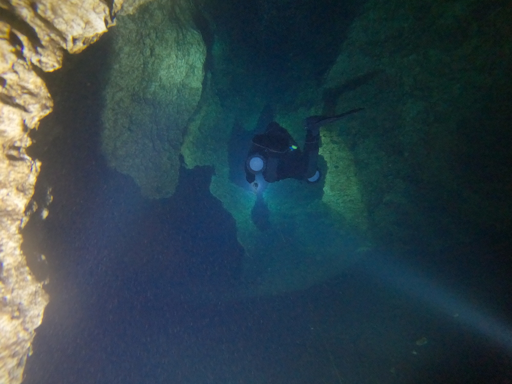 Dayo Scuba Center LLC, Orlando Florida www.dayo.com