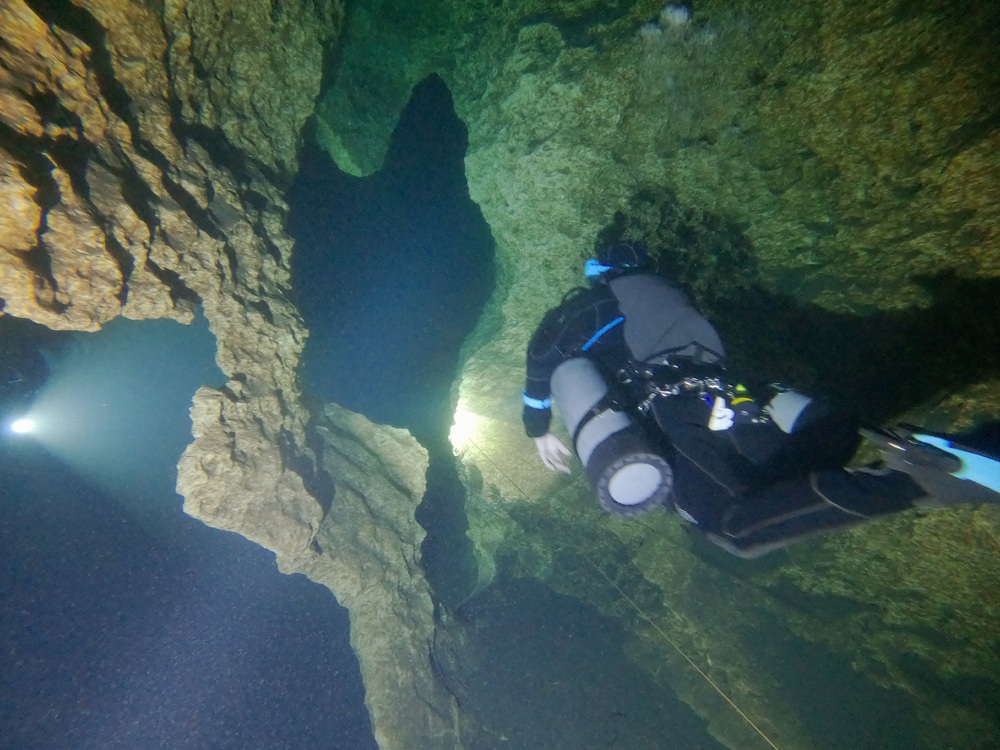 Dayo Scuba Center LLC, Orlando Florida www.dayo.com