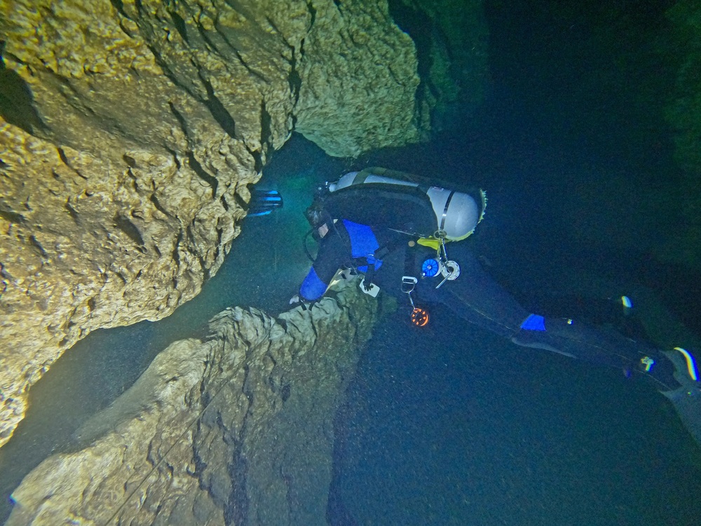 Dayo Scuba Center LLC, Orlando Florida www.dayo.com